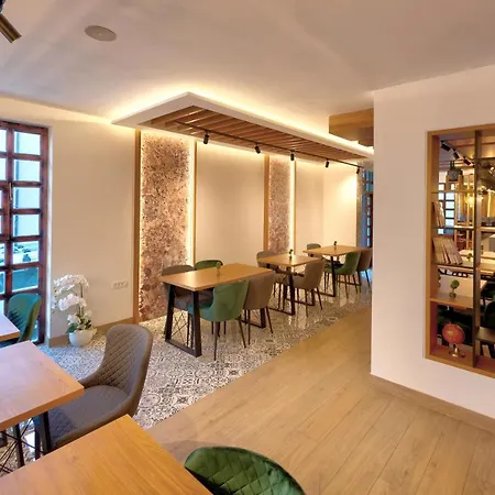 Sinan Hotel Mostar